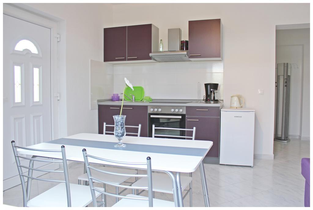 Apartments & Room Dijana Trogir Ngoại thất bức ảnh