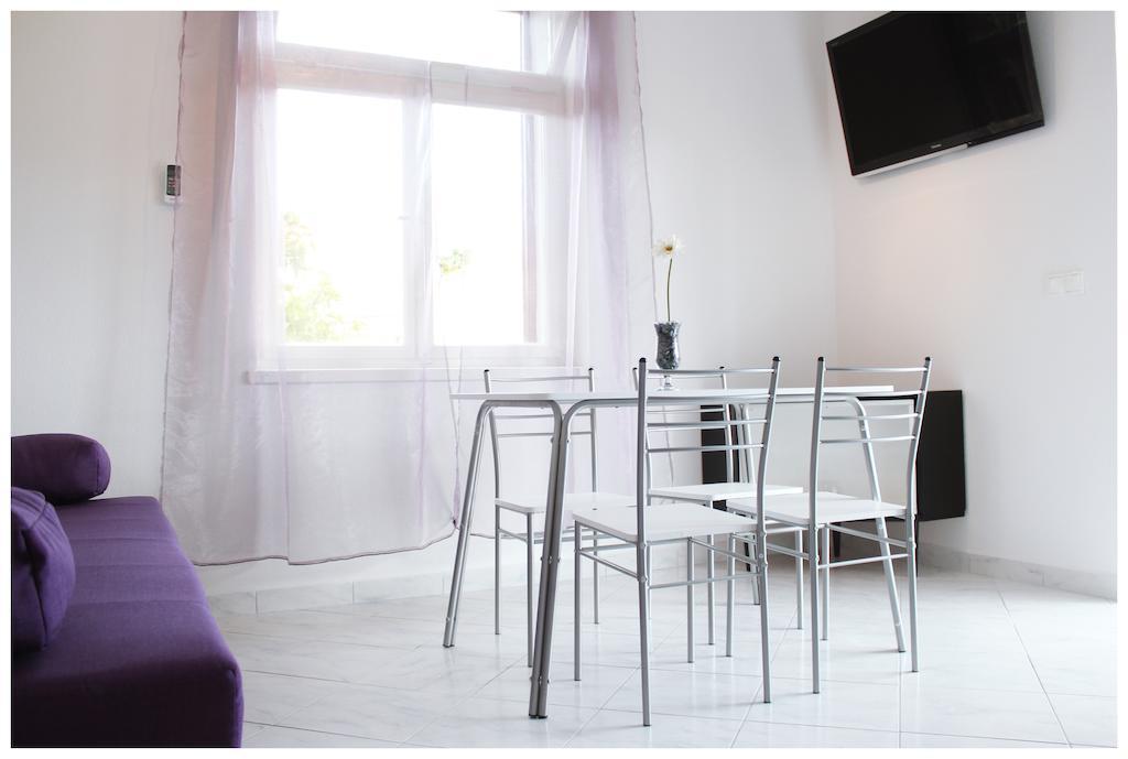 Apartments & Room Dijana Trogir Ngoại thất bức ảnh